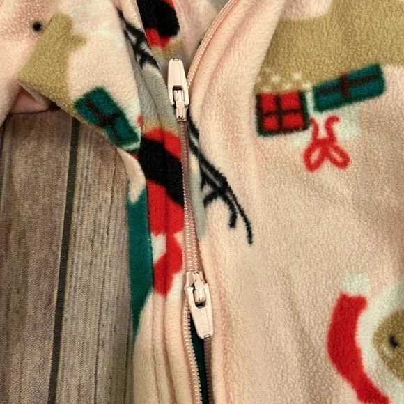TWIN GIRL BUNDLE 💕 Baby girl fleece Christmas Jammie’s - Picture 6 of 6
